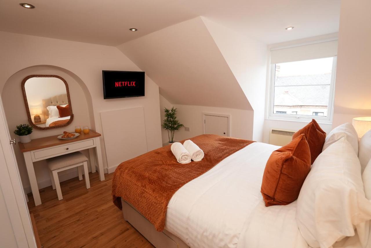 The Loft - King Bed, Central, Entire Apartment CBG エクステリア 写真
